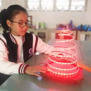 ȫ��ʾ�� ȫʡΨһ������@���WУ�������cٝ