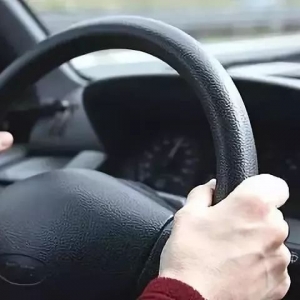 �]���{�յĽ���˹�ϲ�ˣ����������ĺ���Ϣ