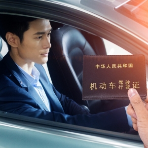 �{�շִ�����������������S�������о֡�