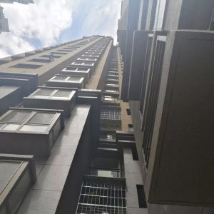 ������10�q�޸߿�������� �����e��ĸ�H��