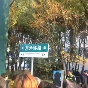 ������Ϣ���|��h·������Ů�������z����