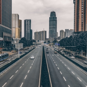 ȫ�����M��·���M��ɶ�r����ͨ���l��