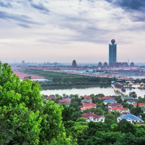 ��������r(n��ng)���˾ӭh(hu��n)�����а����