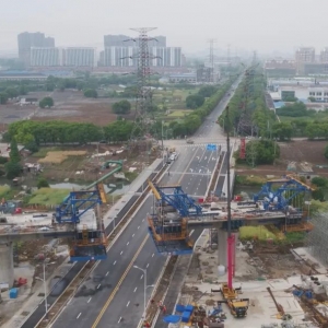 ����@�ɗl·ͨ܇�������и�������