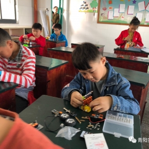 ���Ψһ���@��С�W(xu��)�@���Ҽ����...