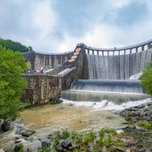 ����ˮ�����ρ� ��������ƽ��ʯ��