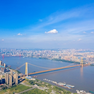 �L����һ̖��ˮ�γɣ������R�ϵ�