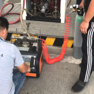 �����{�飡���һ����վ���͹����]��δ�_��