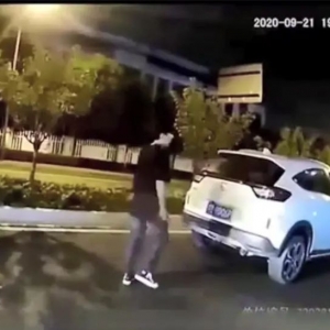 ��܇���m�� ��·ŭ�Y����Ҫײ܇��