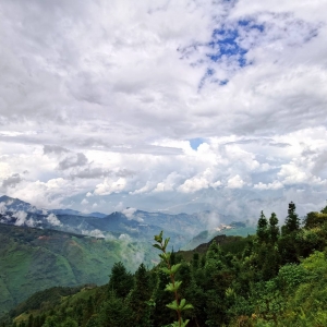 �ٲ��˵�һ�γ��� Ԫ�����Pɽ·