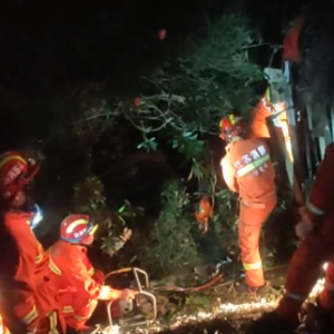 ���˾�C����"�h���" ܇�v�ȷ�һ�˱���