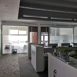 ����@�ɼҹ�˾��Ⱥ���e���ˣ�