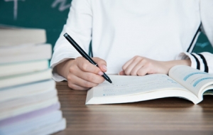 �ٿ���2021�Y��ԇ�r�g�����t