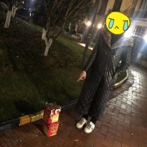 ���Ņ^��ű��ڣ�����@Щ�˱������ˣ�