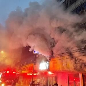 ����Ѕ^ĳ����Ժ��� ��߅߀������......