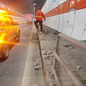 �����һ�������¹ʣ��o�ړp�ć���...