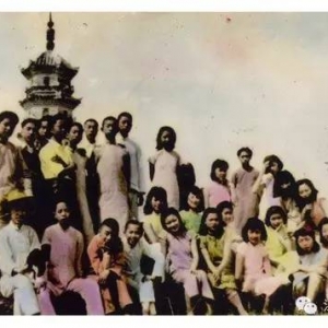 ����˰���ǰ�����L���ع� �����᣿