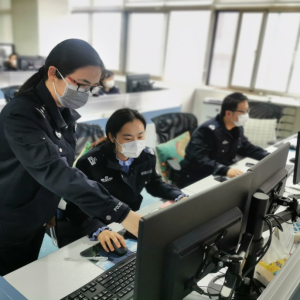 ���P(gu��n)����֮�ң��@�N����Ȧ�e�فy�l(f��)�ˣ�