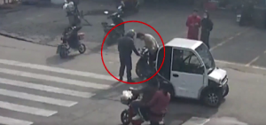 �ڽ��2������15���ܺ�����Ů˾�C�Ӷ�