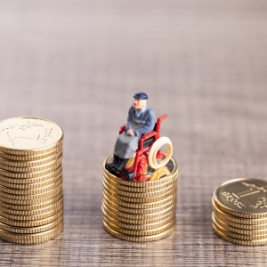 ��ꎶ��� �B�Ͻ����q �µ�ǰ�䌍��λ��