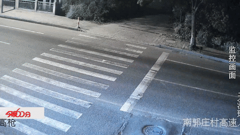 ���˾�C(j��)����·��ײ��һƥ���R��