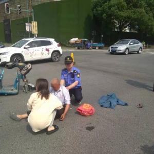 ���늄���݆܇����·���g �F��һƬ�ǽ�......