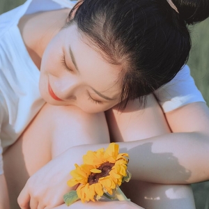 �zӰ�W�є�ɽ�����������˕r��ϼ ����һ��