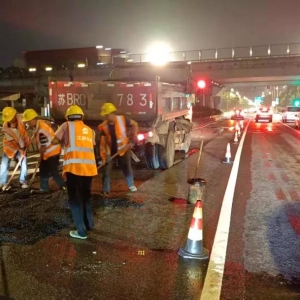 ����@Щ·������ޏ����a�����������