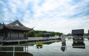 �S���������� �{��̲� ˮ��һɫ