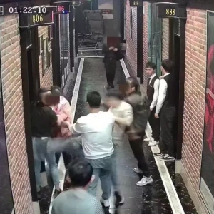 �þ�ƿ���^�����ĳKTV�l���ƺ�����¼�