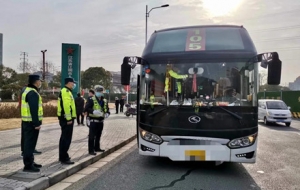 ��ꎴ��\�_����������ز���и