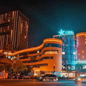 ���]���l�F��һ�ӵĽ��ҹ��