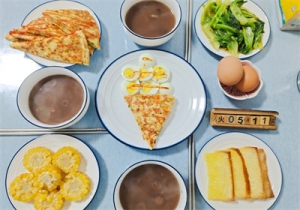 ���ů����ͷ��� �J(r��n)�挦(du��)��ÿһ��