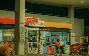 �S�ģ�ҹĻ���R �A������