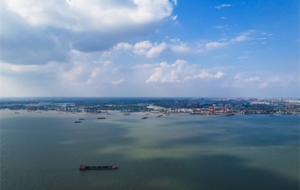 ��ߚ�ˬ �{�����