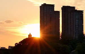 �����������ϼ ߀���҂��]�e�^