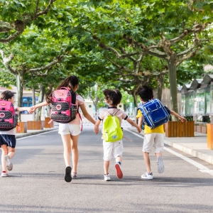 ����������·С�W(xu��) ���L(zh��ng)�l(f��)��Մ����