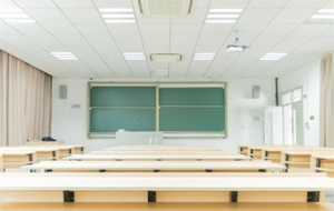 ���С���ꖡ�һ�г�һÿ���༉�˔�(sh��)�ж��٣�