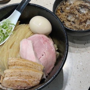 �Ϻ�һ�����S��ŷňD����Ҫ�ϰ��D~