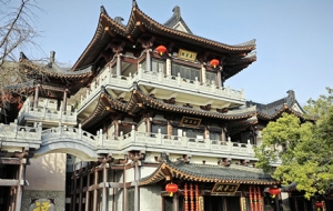 ��·�ϣ��S������ ���������ʵ�