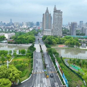 ������T(m��n)�򣬼�������½���