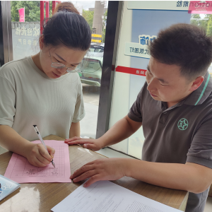 ������V DD-i����ӣ�ԇ�{���Ƚ�ʾ׿Խ���ܺ����mƷ�|