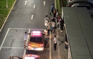 ���܇�c�ε��l�����أ����܇�ӿ���Ŀ�ĵؽ����ε�һ�ڃr�X���ٵ�Ҳ��