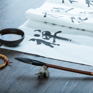 �W����ƽ���������ɰ������o�����^���Ɍ���չ��δ������ȱ��������