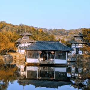 ���ģ��˟������֣���ɫ����ͩ