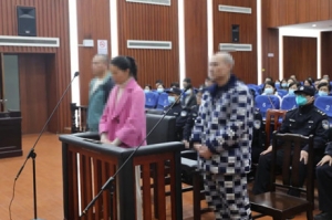 �t���׬F��400�fԪ��3�ˮ�ͥ�J��