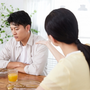 ��Ů����ȥ����Ã�(y��u)��ȯ���Y(ji��)�������X�ÁG����զ�����Ã�(y��u)��ȯ���e(cu��)��