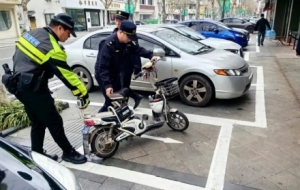 ����@���m�_չ�ǙC��܇�`ͣ�����Є�