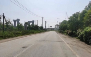 ע�⣬�н�ͨ���ƣ�