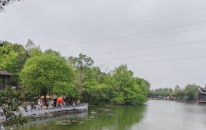 �~���������Դ����������Мضȵ���ȪС�(zh��n)